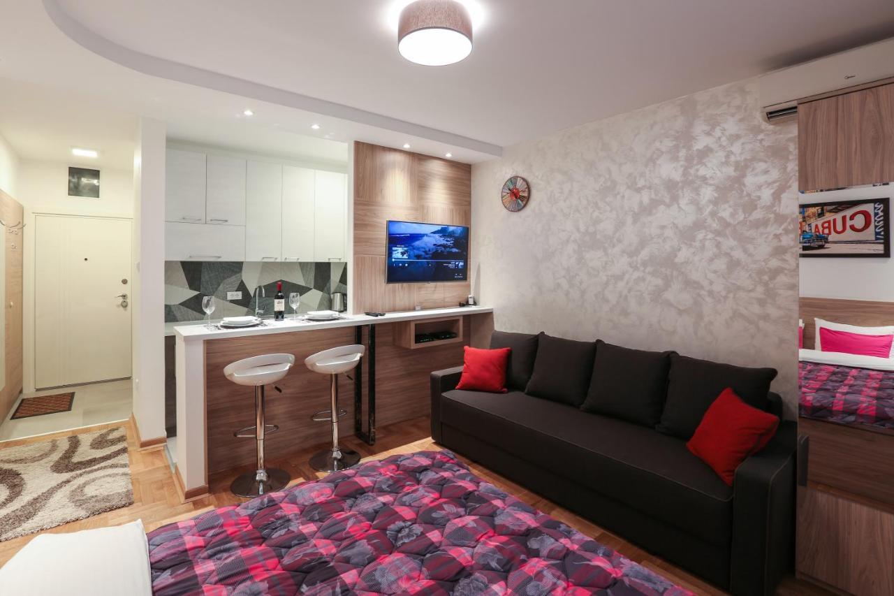 Apartment Promenada 30 Нови-Сад Экстерьер фото