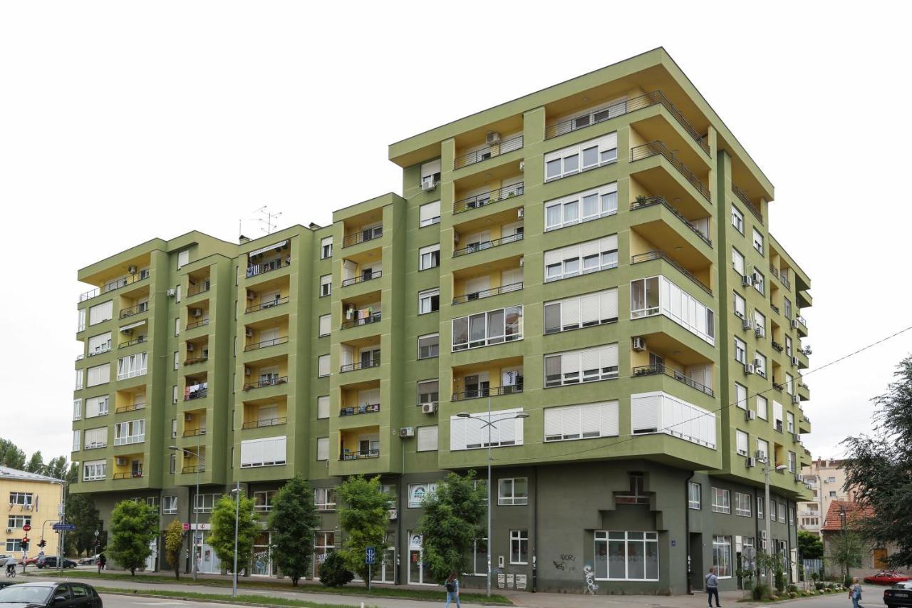 Apartment Promenada 30 Нови-Сад Экстерьер фото